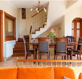 5 bedroom villa with pool, near Acharavi, sleeps 9